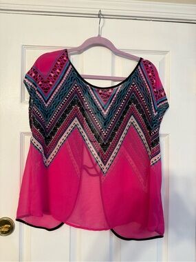 torrid Hot Pink Geometric Print Short Sleeve Blouse
